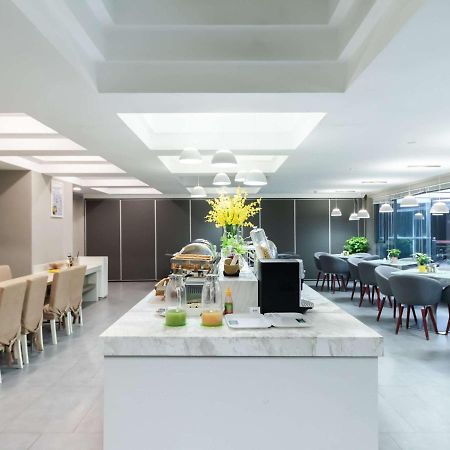 Ibis Styles Suzhou Nanmen Metro Station Hotel Buitenkant foto