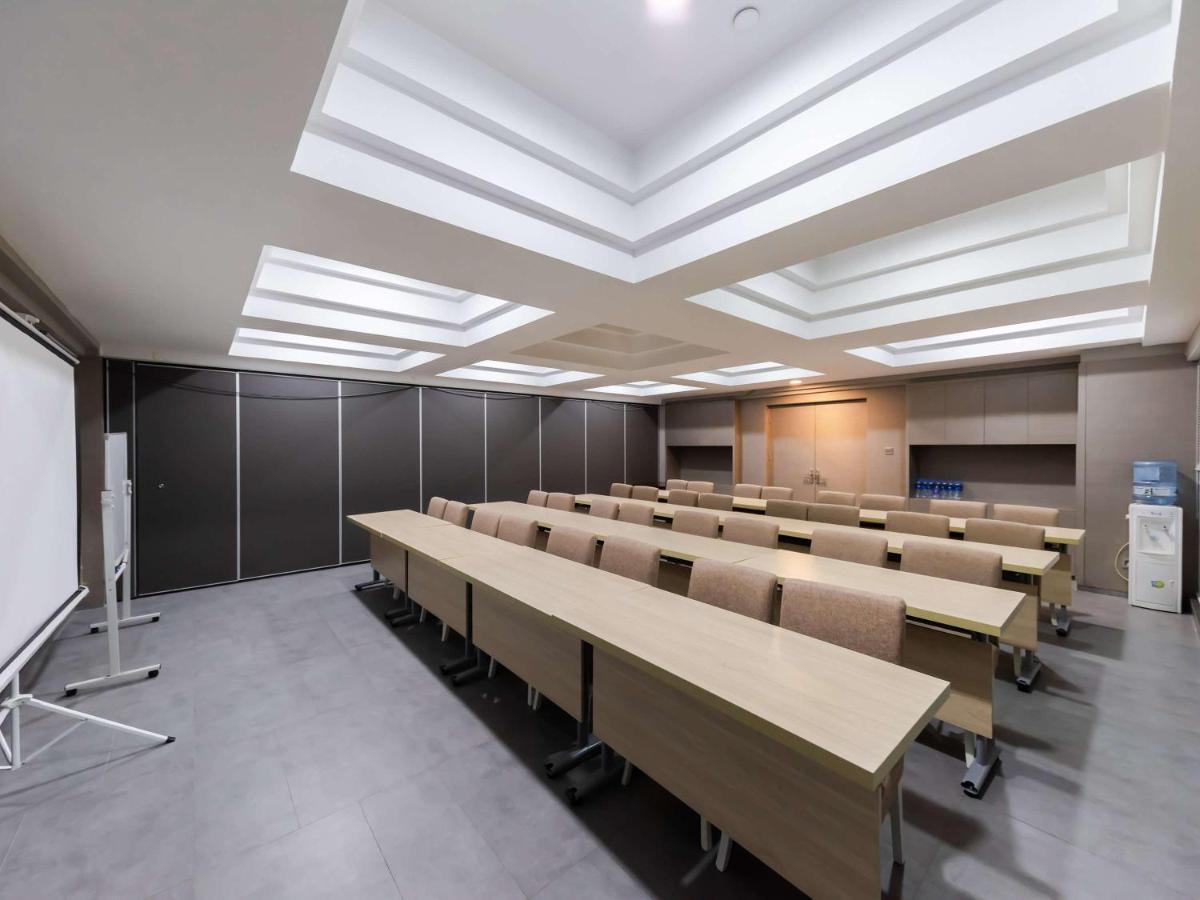 Ibis Styles Suzhou Nanmen Metro Station Hotel Buitenkant foto