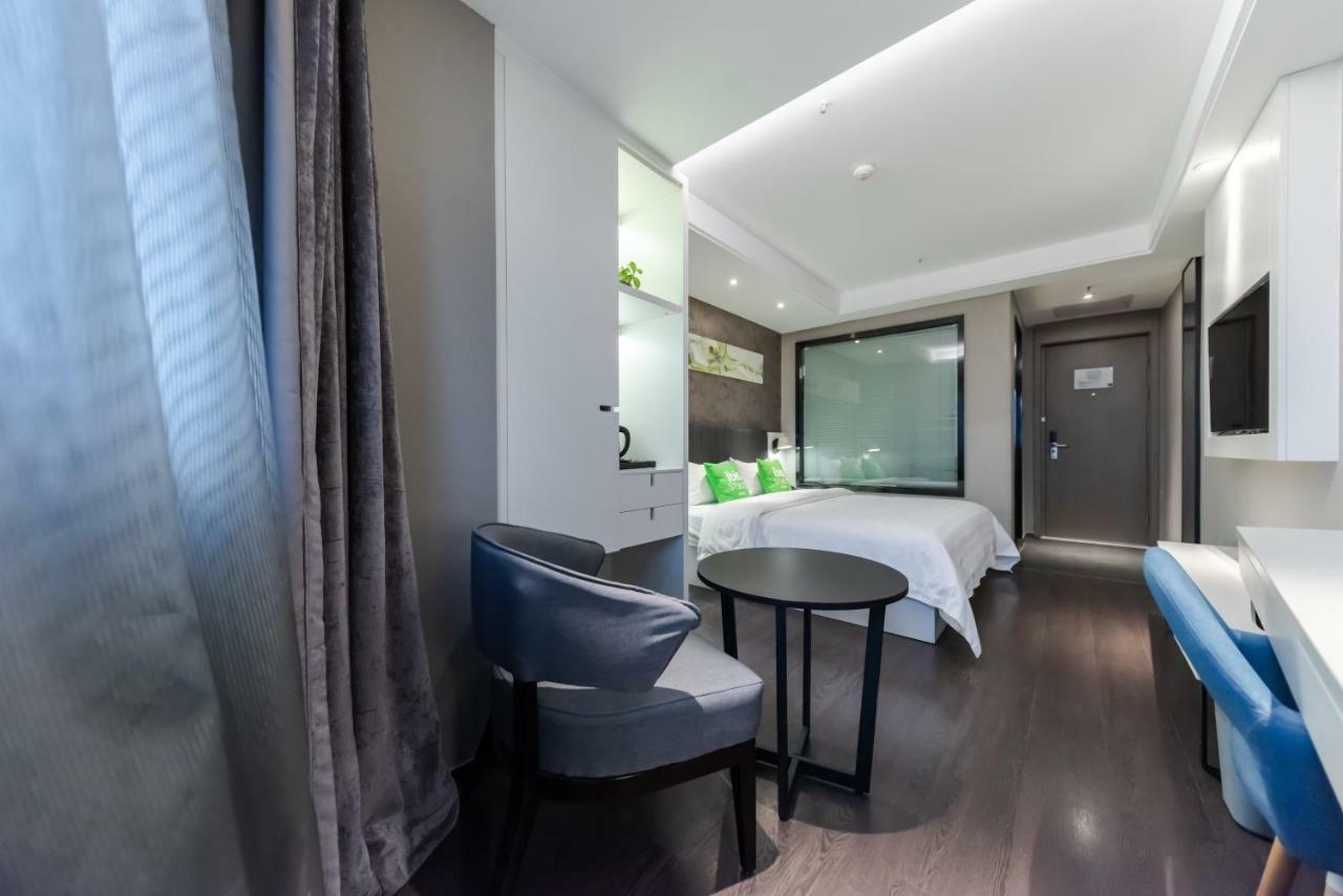 Ibis Styles Suzhou Nanmen Metro Station Hotel Buitenkant foto