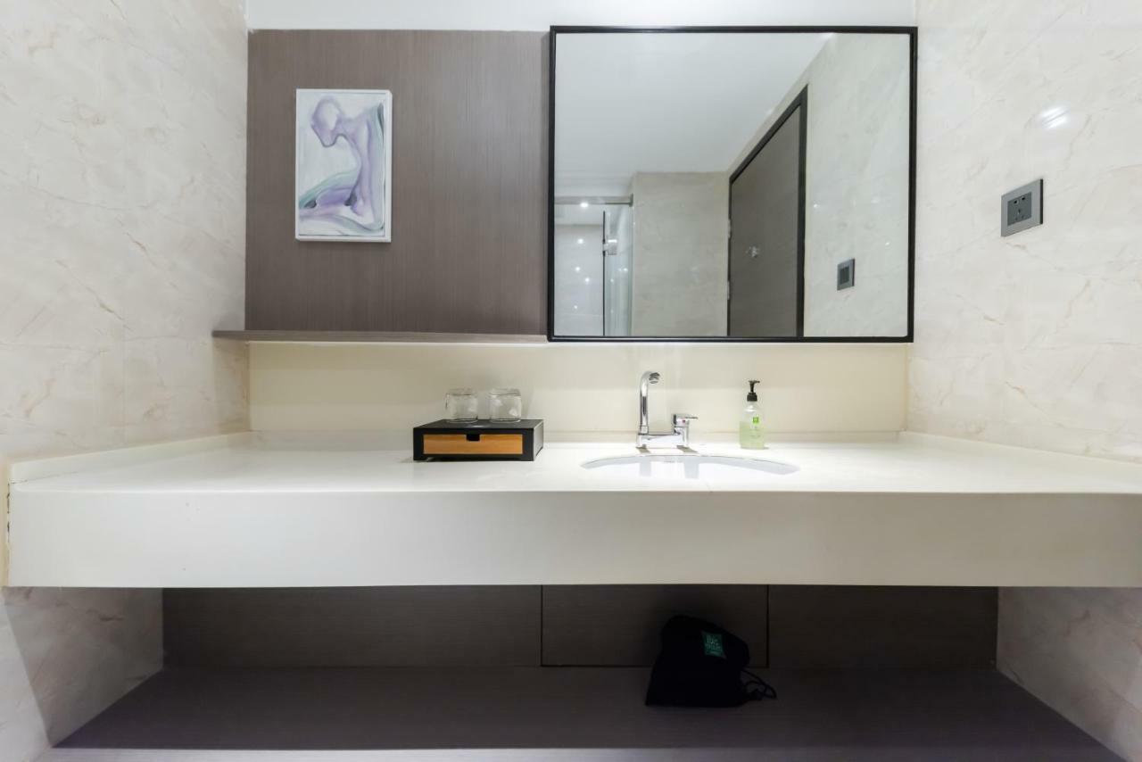 Ibis Styles Suzhou Nanmen Metro Station Hotel Buitenkant foto